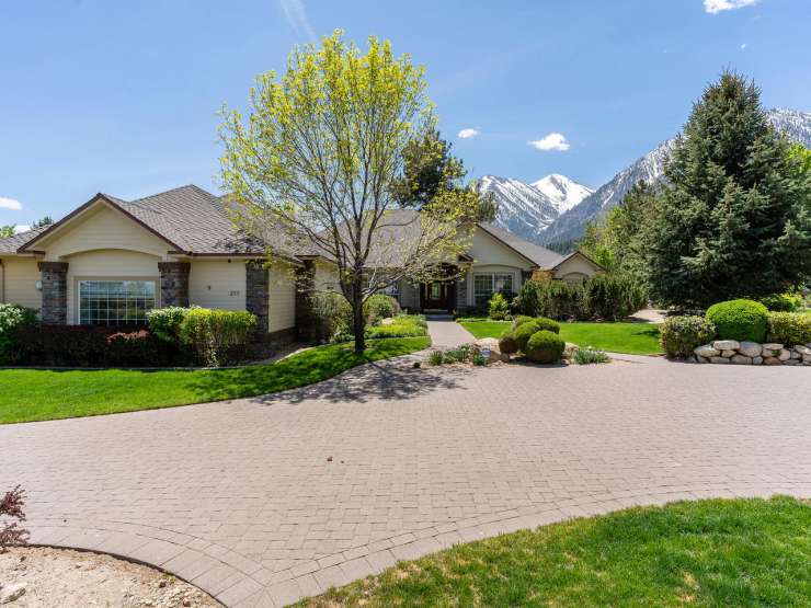 217 Sierra Country Circle